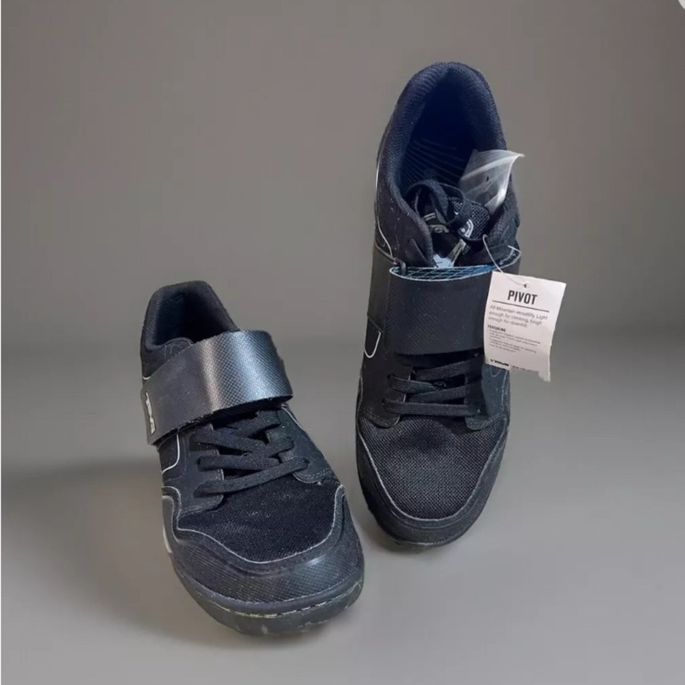 TEVA MENS MT BIKE LOCK IN SNEAKERS 11.5